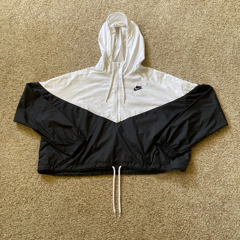 Nike Crop Windbreaker Black and White 3/4 Zip